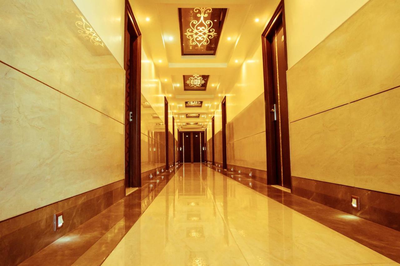 โรงแรมฟัน ซิตี้  Navsari ภายนอก รูปภาพ